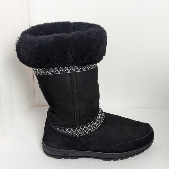 UGG Sundance Revival tall boots - Picture 8 of 16